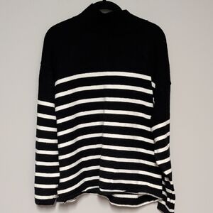 Chic Striped Black and White Turtleneck Sweater